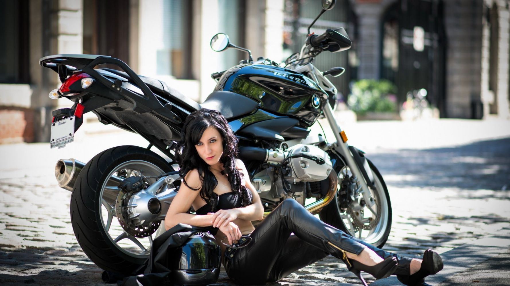 European women on bikes in Turin