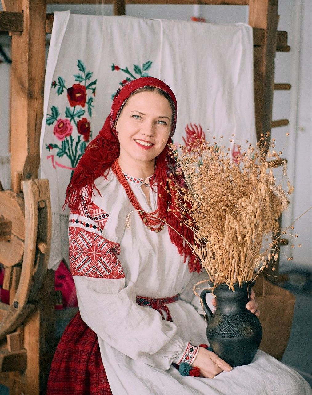 Women in Slavic costumes in Turin